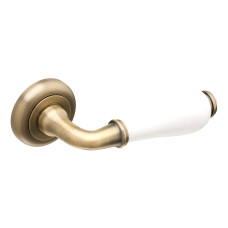 https://house-expert.com.ua/image/cache/catalog/gavroche-furnitura/hg-z8-white1-1000x1000-46x46.jpg